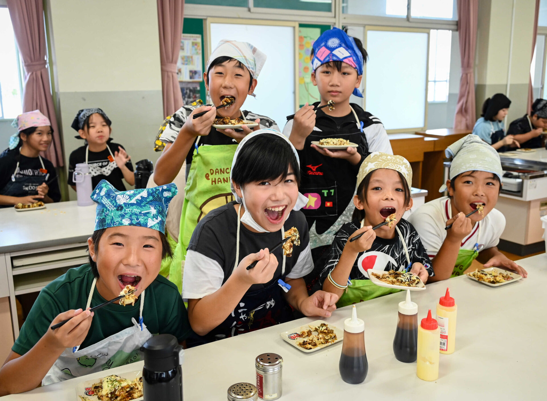 姫路・網干西小で「喃風」が出前授業